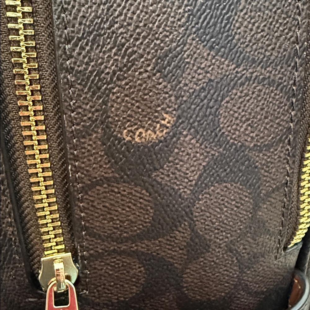 🔥🎁NWT! Coach Court Backpack in Signature Canvas Brown/Black Msrp:$550.00 - Picture 4 of 7